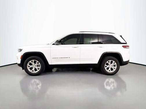 Bright White Clearcoat 2023 Jeep Grand Cherokee Limited