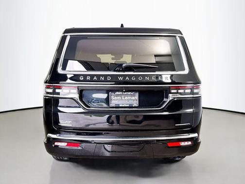 Diamond Black Crystal Pearlcoat 2023 Jeep Grand Wagoneer L Series III