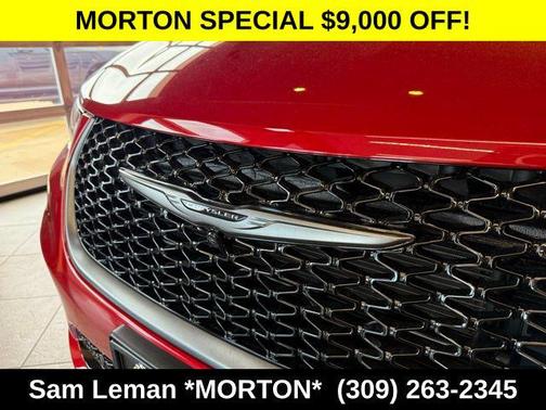Red Hot Pearlcoat 2026 Chrysler Pacifica L