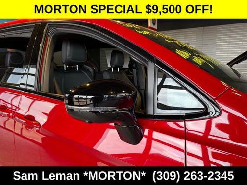 Red Hot Pearlcoat 2026 Chrysler Pacifica L