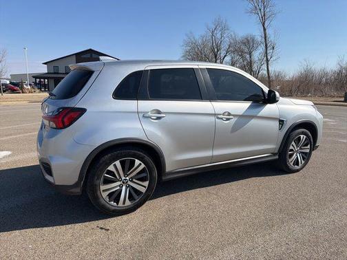 2020 Mitsubishi Outlander Sport SE