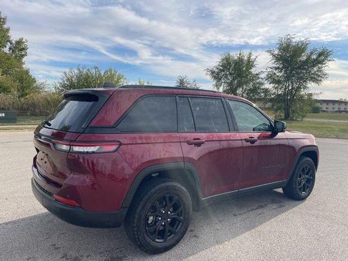 2024 Jeep Grand Cherokee Altitude