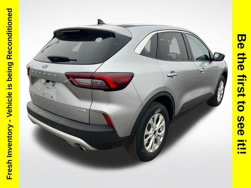Iconic Silver Metallic 2023 Ford Escape Active