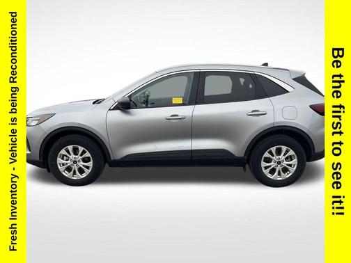 Iconic Silver Metallic 2023 Ford Escape Active