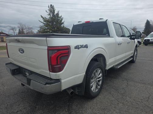 Star White Metallic Tri-Coat 2024 Ford F-150 Lariat