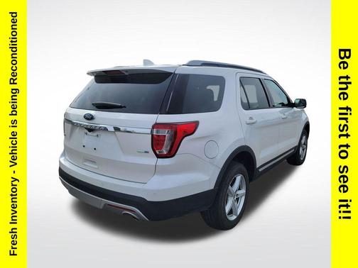 White Platinum Metallic Tri-Coat 2016 Ford Explorer XLT
