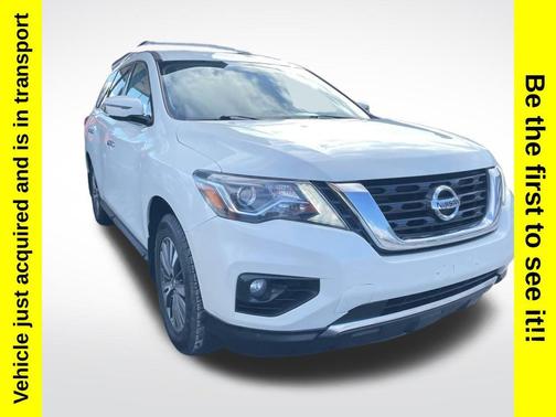 2018 Nissan Pathfinder SV