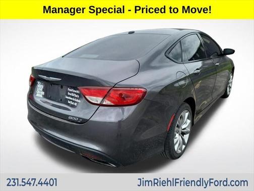 2015 Chrysler 200 S