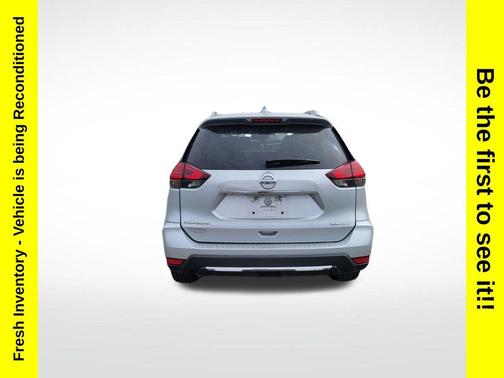 Brilliant Silver 2017 Nissan Rogue SL