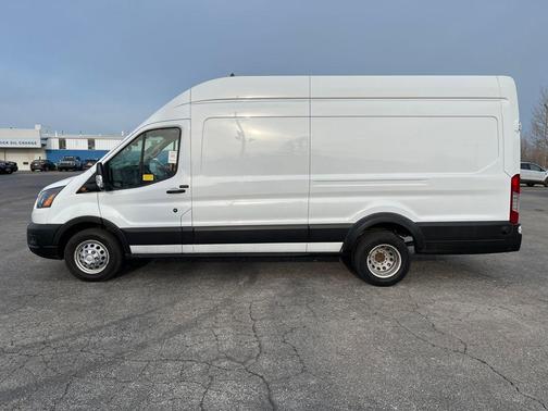 Oxford White 2022 Ford Transit-350 Base