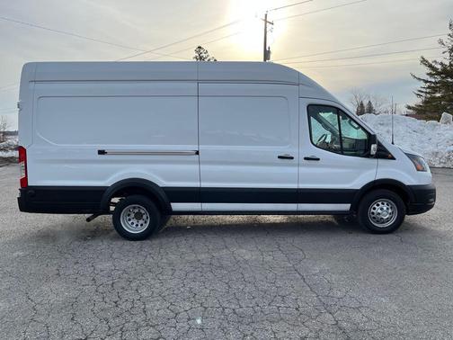 Oxford White 2022 Ford Transit-350 Base