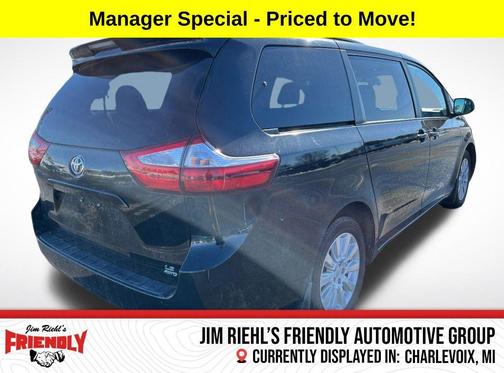 2016 Toyota Sienna LE