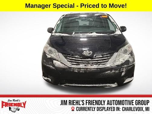 2016 Toyota Sienna LE