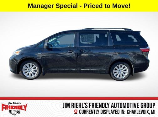 2016 Toyota Sienna LE