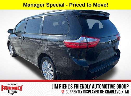 2016 Toyota Sienna LE