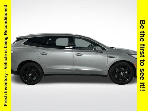 2024 Buick Enclave Essence AWD