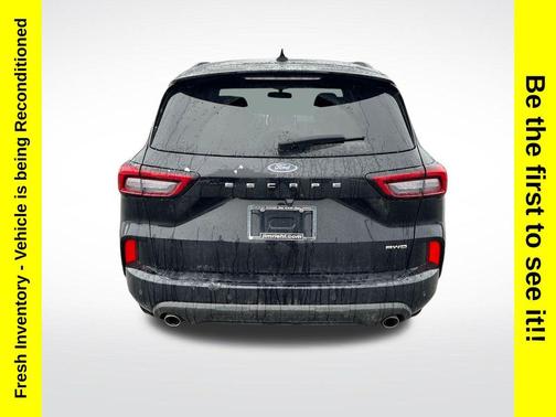 Agate Black Metallic 2023 Ford Escape ST-Line