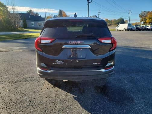 2023 GMC Terrain AWD AT4
