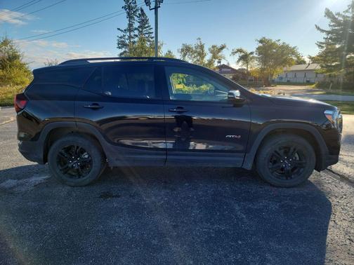 2023 GMC Terrain AWD AT4