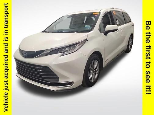 2021 Toyota Sienna Limited 7-Passenger
