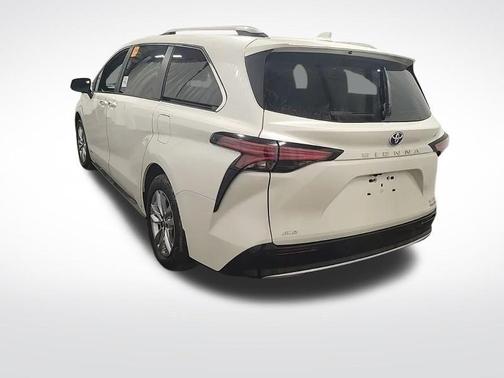 2021 Toyota Sienna Limited 7-Passenger