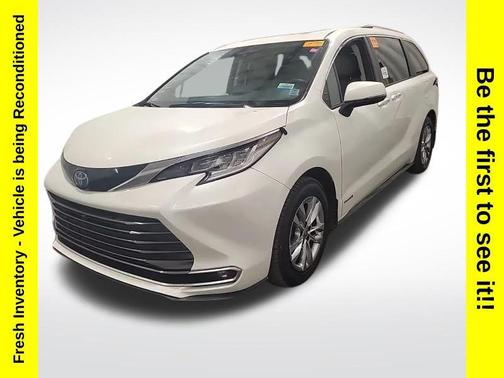 2021 Toyota Sienna Limited 7-Passenger