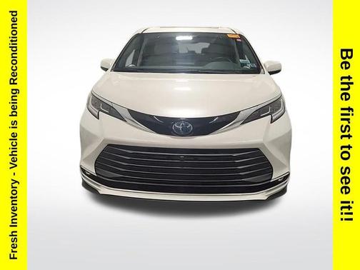 2021 Toyota Sienna Limited 7-Passenger