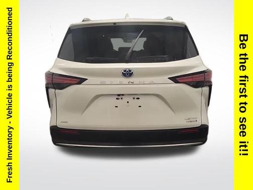 2021 Toyota Sienna Limited 7-Passenger