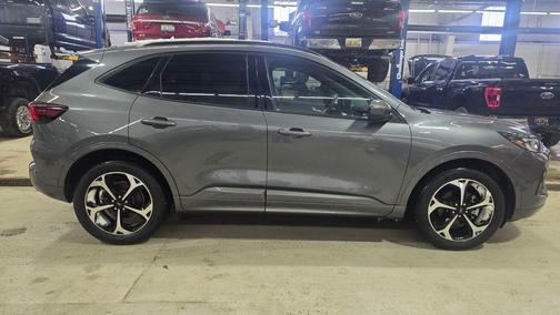 2023 Ford Escape ST-Line Select