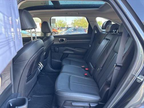 Gravity Grey 2022 Kia Sorento S