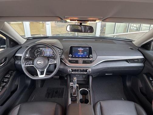 2023 Nissan Altima SR FWD
