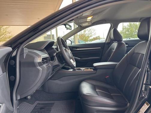 2023 Nissan Altima SR FWD