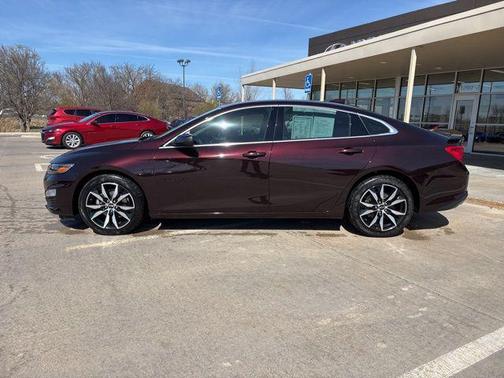 2021 Chevrolet Malibu FWD RS