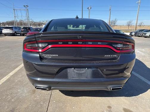 2016 Dodge Charger SXT
