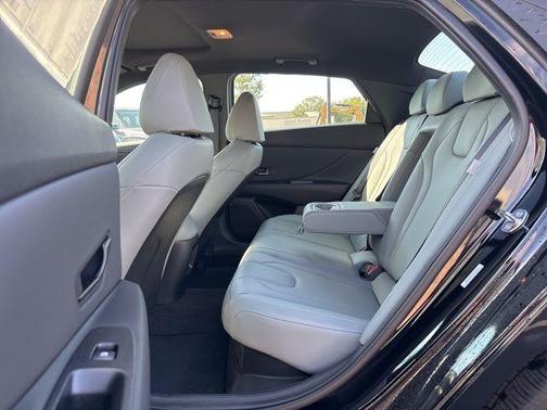 2025 Hyundai ELANTRA HEV Limited