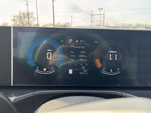 2025 Hyundai SANTA FE SE