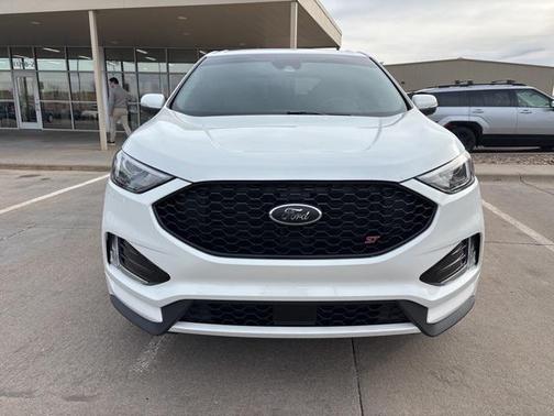 2021 Ford Edge ST