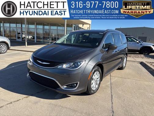2018 Chrysler Pacifica Touring-L