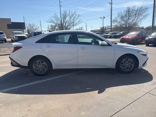 2025 Hyundai ELANTRA HEV Blue