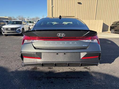 2026 Hyundai ELANTRA HEV SEL Sport