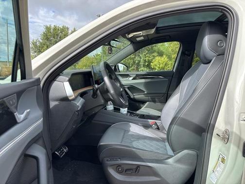 2025 Volkswagen Tiguan 2.0T SEL R-Line 4MOTION