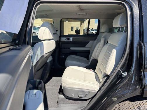 Phantom Black 2026 Hyundai SANTA FE Calligraphy