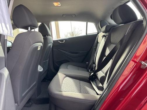 2019 Hyundai IONIQ Hybrid SEL