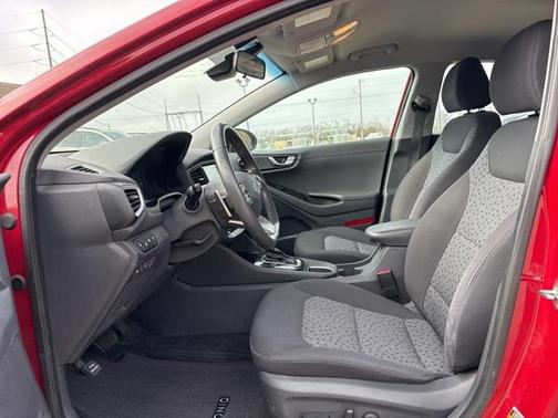 2019 Hyundai IONIQ Hybrid SEL