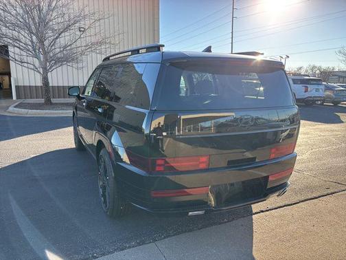 Phantom Black 2026 Hyundai SANTA FE Calligraphy