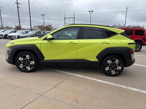 2024 Hyundai KONA SEL