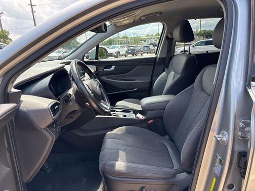 Shimmering Silver Pearl 2020 Hyundai SANTA FE SEL 2.4