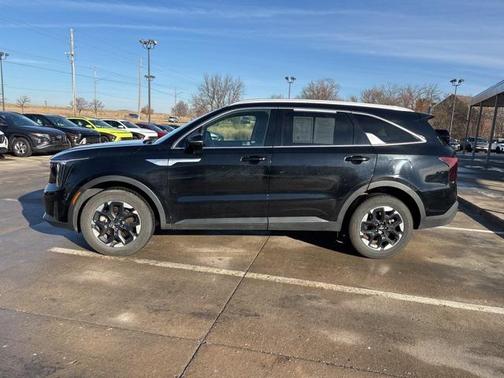 2024 Kia Sorento S
