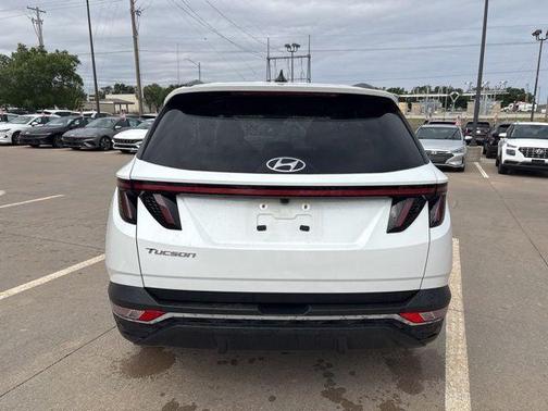 Quartz White 2022 Hyundai TUCSON SEL