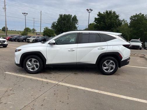 Quartz White 2022 Hyundai TUCSON SEL